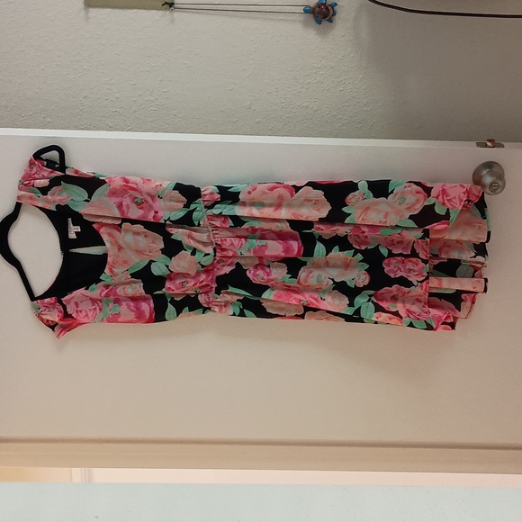 Summer dress - Picture 1 of 2